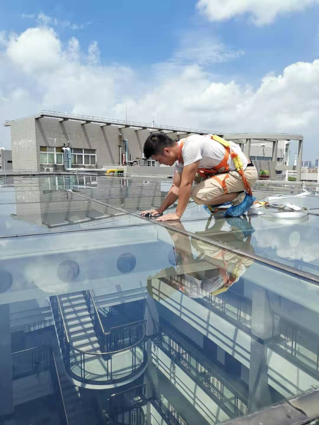 东方航空飞行学院.png